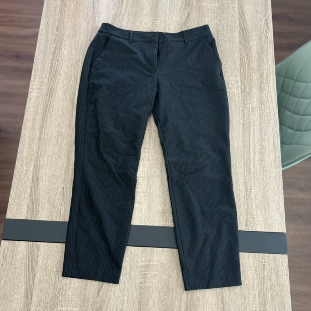 Express Columnist Black Pinstripe Ankle Pants Size 6 Short Slim Work Pants
